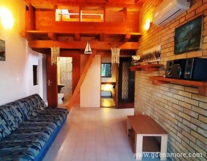 Home Kra&scaron;ići, private accommodation in city Kra&scaron;ići, Montenegro - Dnevni boravak